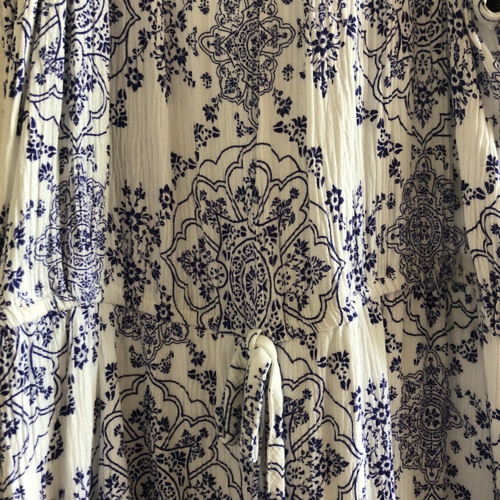 Romper - Picture 2 of 2